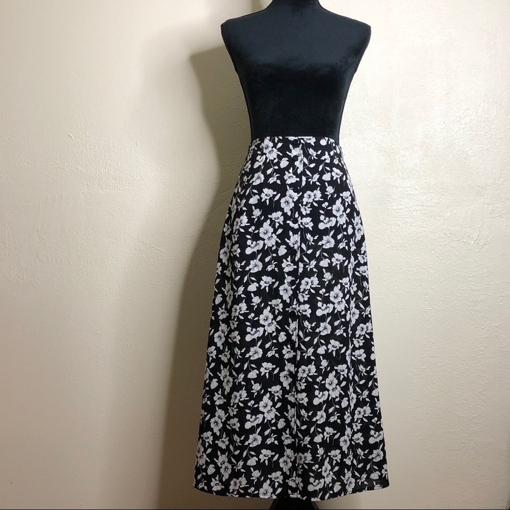 VTG floral button down midi skirt